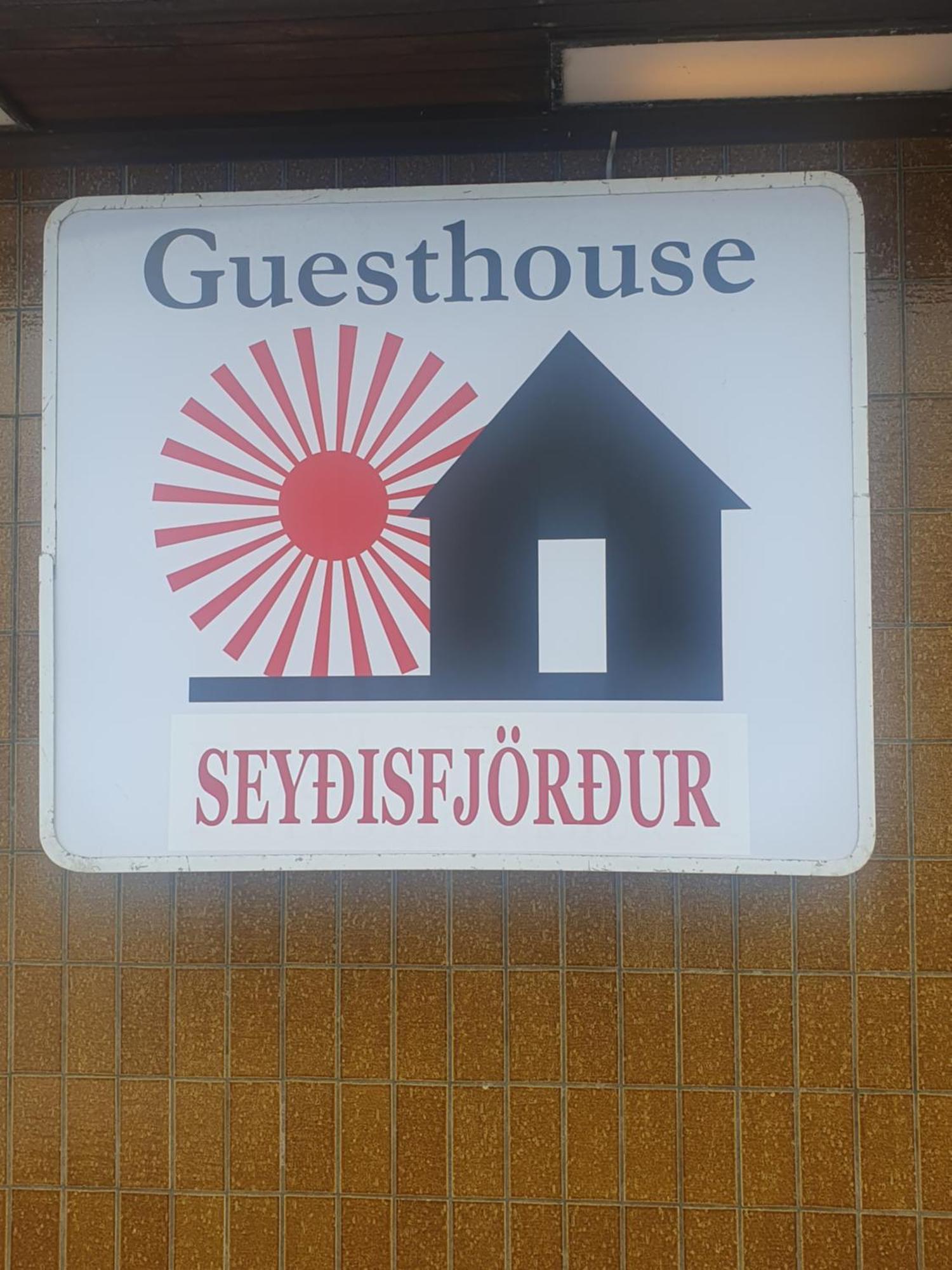 Seydisfjoerdur Guesthouse Seyðisfjörður Zewnętrze zdjęcie